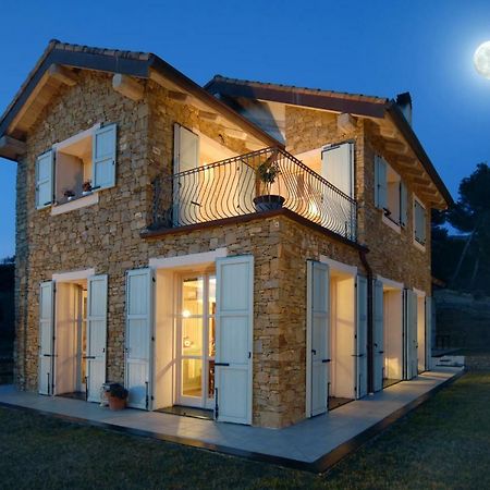 B&B Normanna Dolceacqua Bagian luar foto